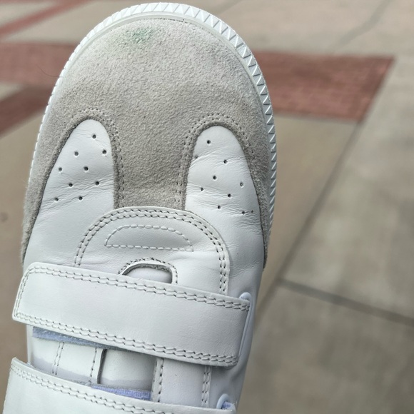 Isabel Marant sneakers with studs - Picture 3 of 4